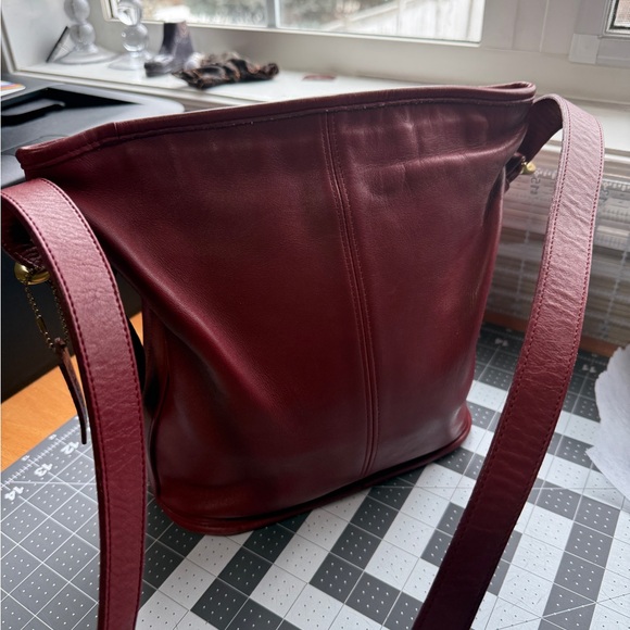 Vintage Coach Red Bleeker Bag - Style 4153 - Picture 2 of 7